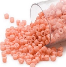 Seed beads, Delica 11/0, Fersken, 7,5 gram. DB1363